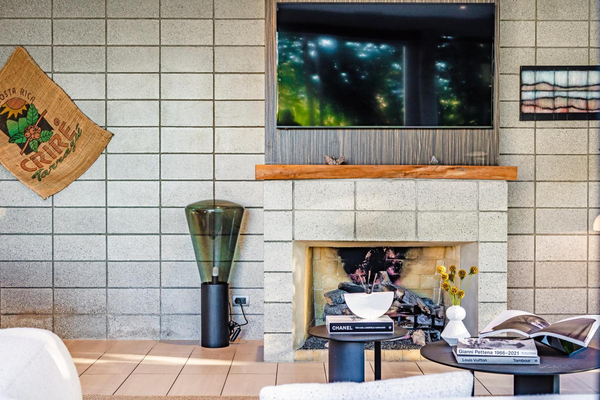 Luxury Nestled In Nature Villa Auckland