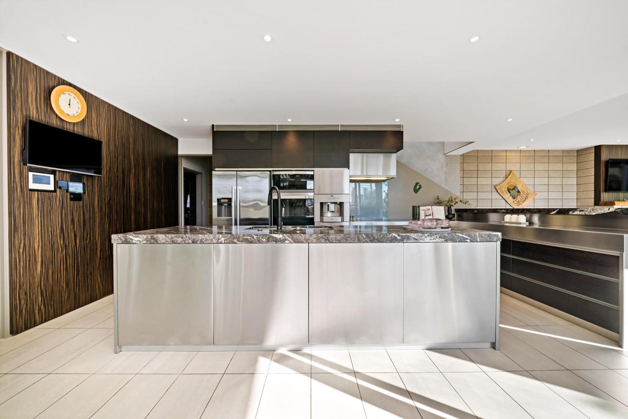 Luxury Nestled In Nature * Auckland